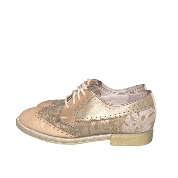 VINTAGE HANDMADE OXFORDS WINGTIP EMBROIDERED WOMENS SHOES SZ 6.5 US